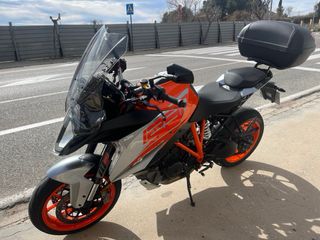 KTM 1290 Super Duke GT Touring Moto