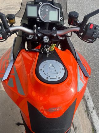 KTM 1290 Super Duke GT Touring Moto