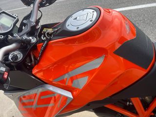 KTM 1290 Super Duke GT Touring Moto