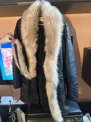 Abrigo largo mujer con cuello de pelo