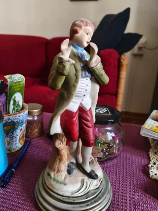 Statuetta vintage carillon uomo