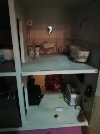 Casa de muñecas amueblada