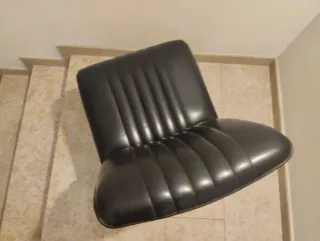 Coppia Poltrone Pelle Design Anni '70