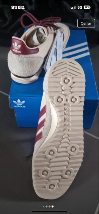 Adidas Zapatilla Beige y Rojo