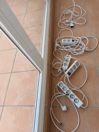 Vendo Lote 4 regletas de enchufes con interruptor