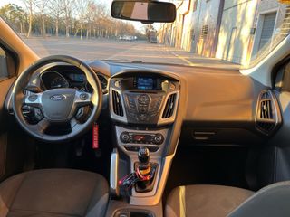Ford Focus 1.6 105cv