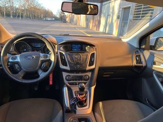Ford Focus 1.6 105cv
