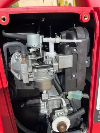 Generador Grupo Electrógeno Mecafer 2200i 4T