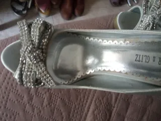 Zapatos de tacón plateados Lancer & Glitz talla 38