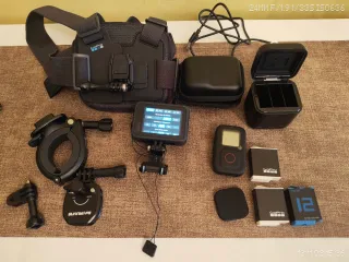 GoPro Hero 12 + Petto + Caricabatterie 4 Batterie + Telecomando