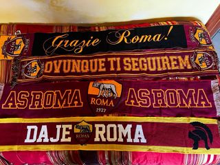 Raccolta Sciarpe AS Roma