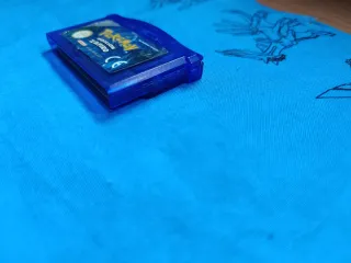 Game Boy Advance + Pokémon Zafiro + Rayman 3