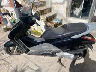 Honda Pantheon 125 Scooter Negra Automática