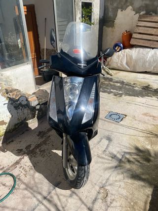 Honda Pantheon 125 Scooter Negra Automática