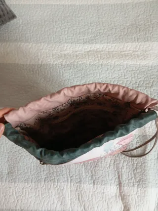 Mochila saco con estampado anime