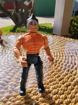 Muñeco vintage guerrero