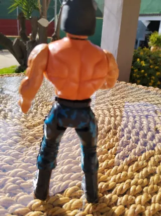 Muñeco vintage guerrero