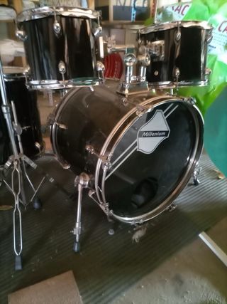 Batería acústica Millenium compacta / junior