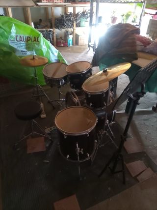 Batería acústica Millenium compacta / junior