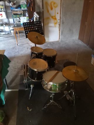 Batería acústica Millenium compacta / junior