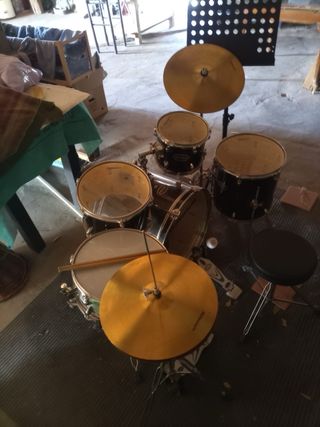 Batería acústica Millenium compacta / junior