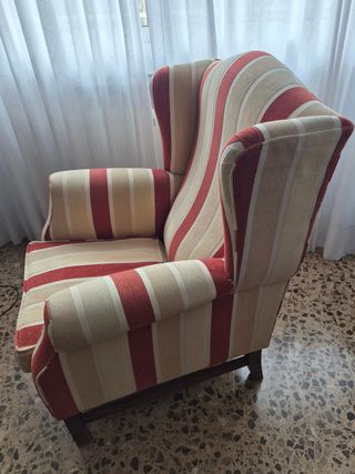 Sillón Orejero Clásico Rayas Rojas y Beige