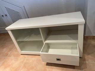 Mueble TV blanco con cristal y cajón