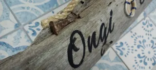 Letrero Ongi Etorri Madera Flotante