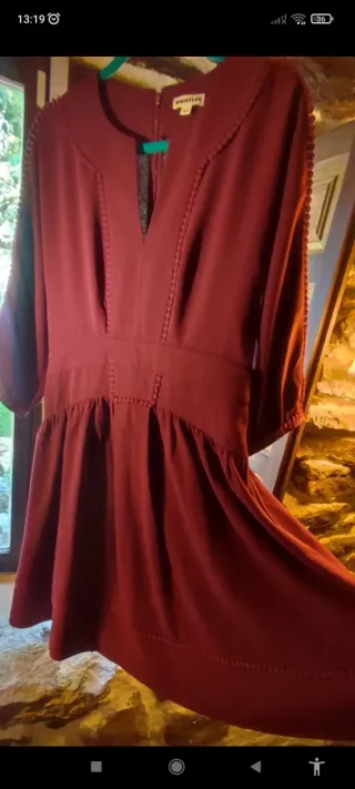 Precioso vestido de la marca WHISTLES, en color gr