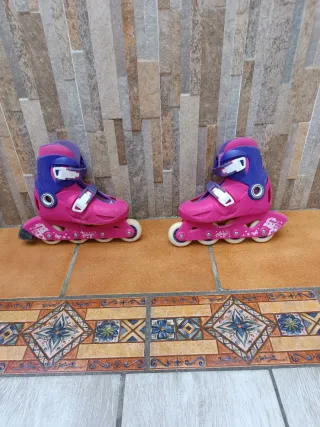 Patines de niña Decathlon talla 28-30.