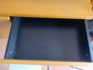 Urge: 2 Aparadores de madera color roble.