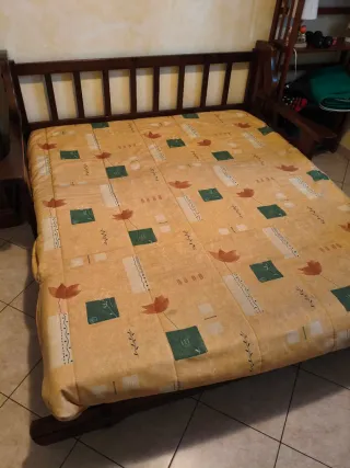 Divano letto matrimoniale in legno