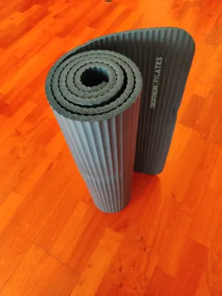 Esterilla Pilates Decathlon azul- precio orig. 22€