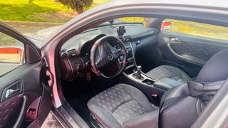 Mercedes-Benz 220 CDI 2004