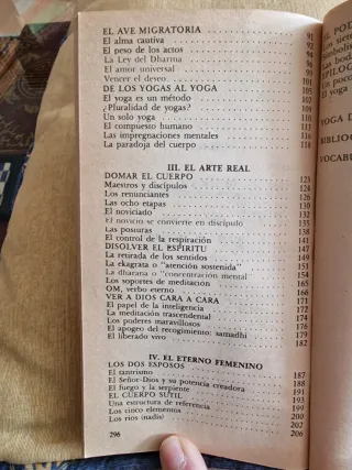 El yoga y la tradición hindú de Jean Varenne