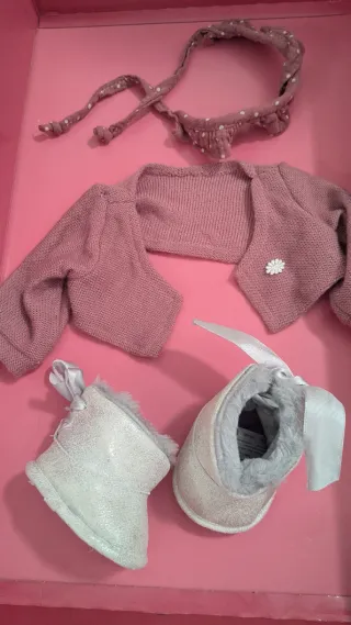 Bebé reborn y complementos (ver más en mi perfil)