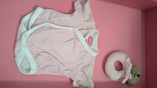 Bebé reborn y complementos (ver más en mi perfil)