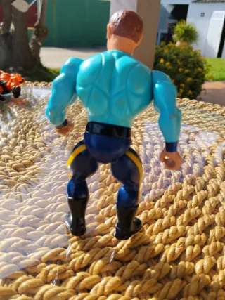 Muñeco vintage policía