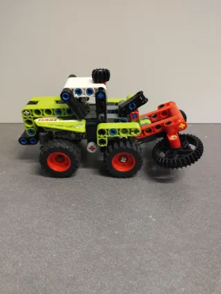 Lego Technic 42102 Claas