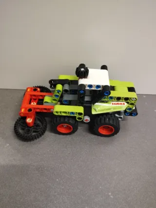 Lego Technic 42102 Claas