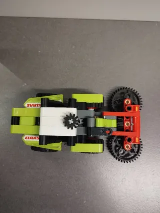 Lego Technic 42102 Claas
