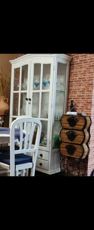 Comedor completo madera natural, pintado en blanco