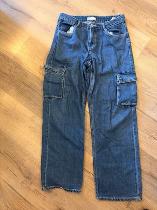 Pantalones cargo Bershka verde talla L