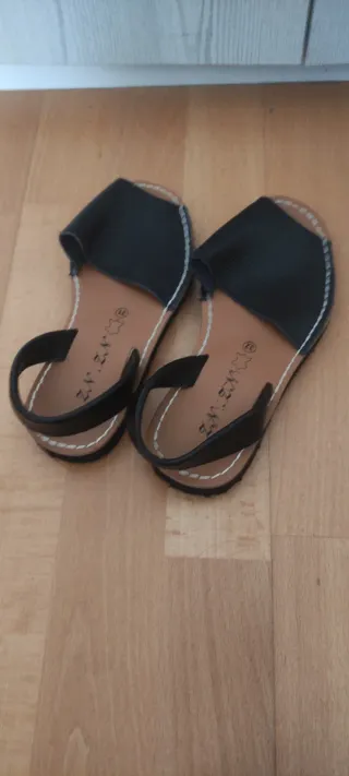 Sandalias negras talla 31
