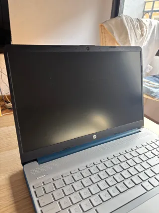 Ordenador HP Plata y Azul Marino