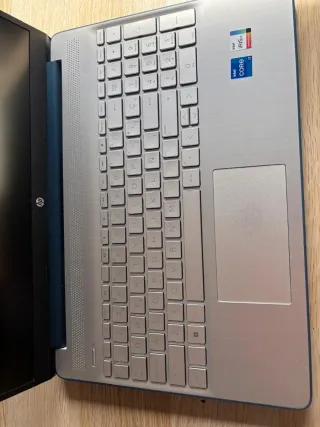 Ordenador HP Plata y Azul Marino