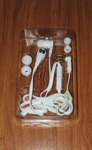 Auriculares blancos con micrófono Tiger