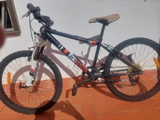 Bicicleta BTWIN Negra tlf 675958413