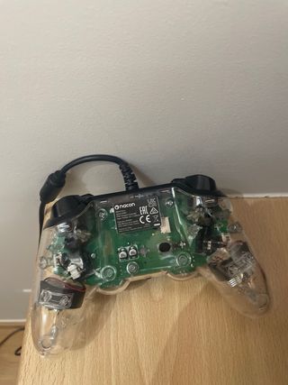 Mando PS4 Sony Cableado Transparente