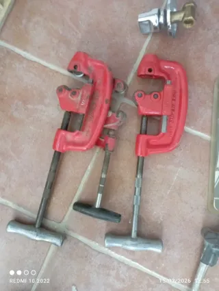 Cortatubos de cobre rojo